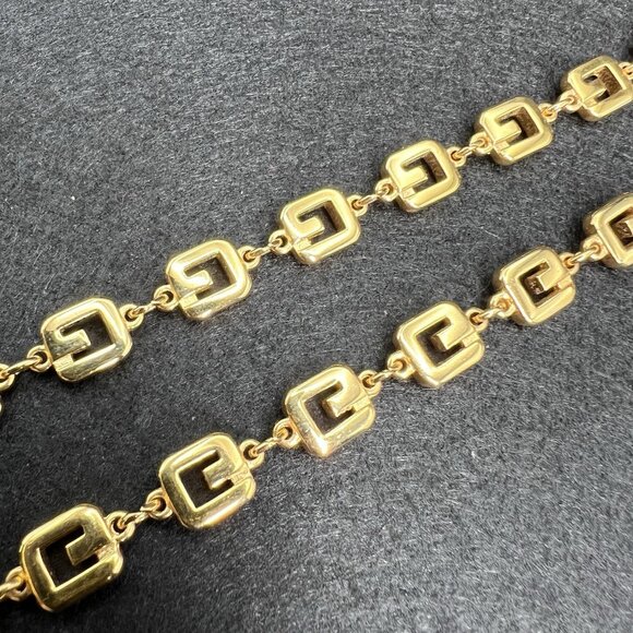 Vintage Givenchy G Link Gold Plated Chain Necklace 30” Long Signed 8mm Wide - Picture 6 of 10